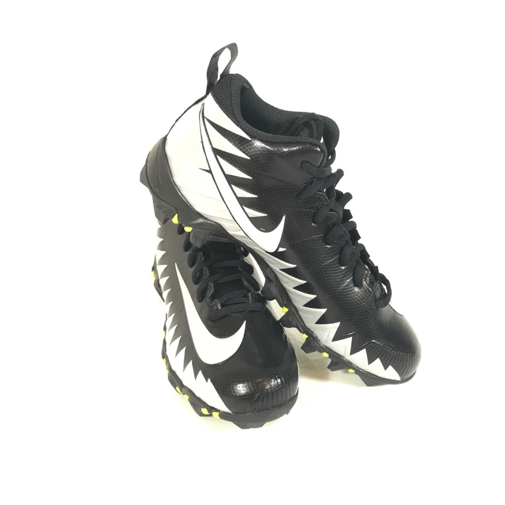 Nike Youth alpha menace shark cleats